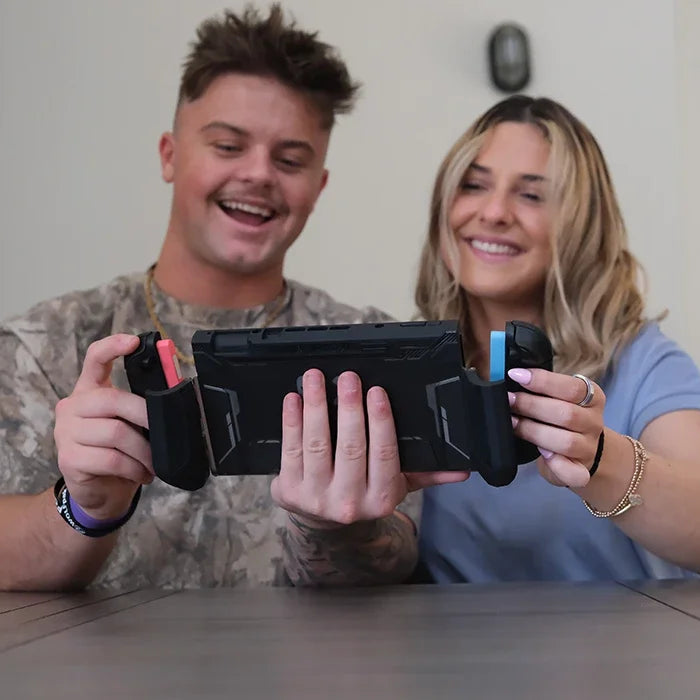 Does Nintendo Switch Come with a Case?